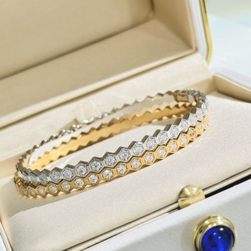 CHAUMET